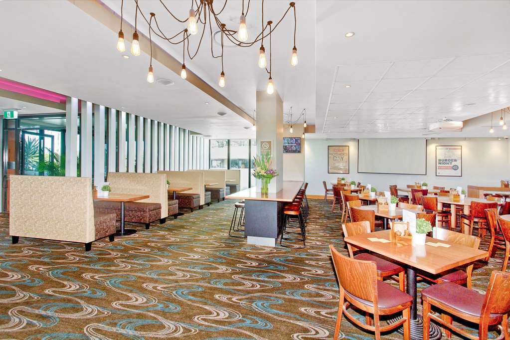 Narrabeen Sands Hotel By Nightcap Plus Restaurant photo