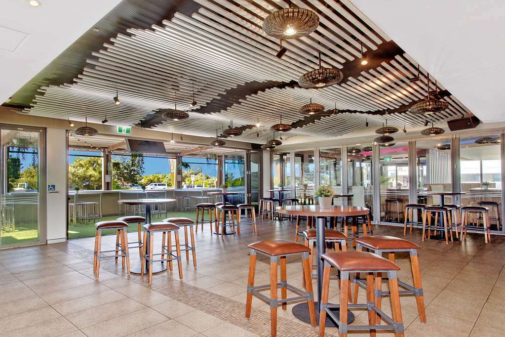 Narrabeen Sands Hotel By Nightcap Plus Restaurant photo